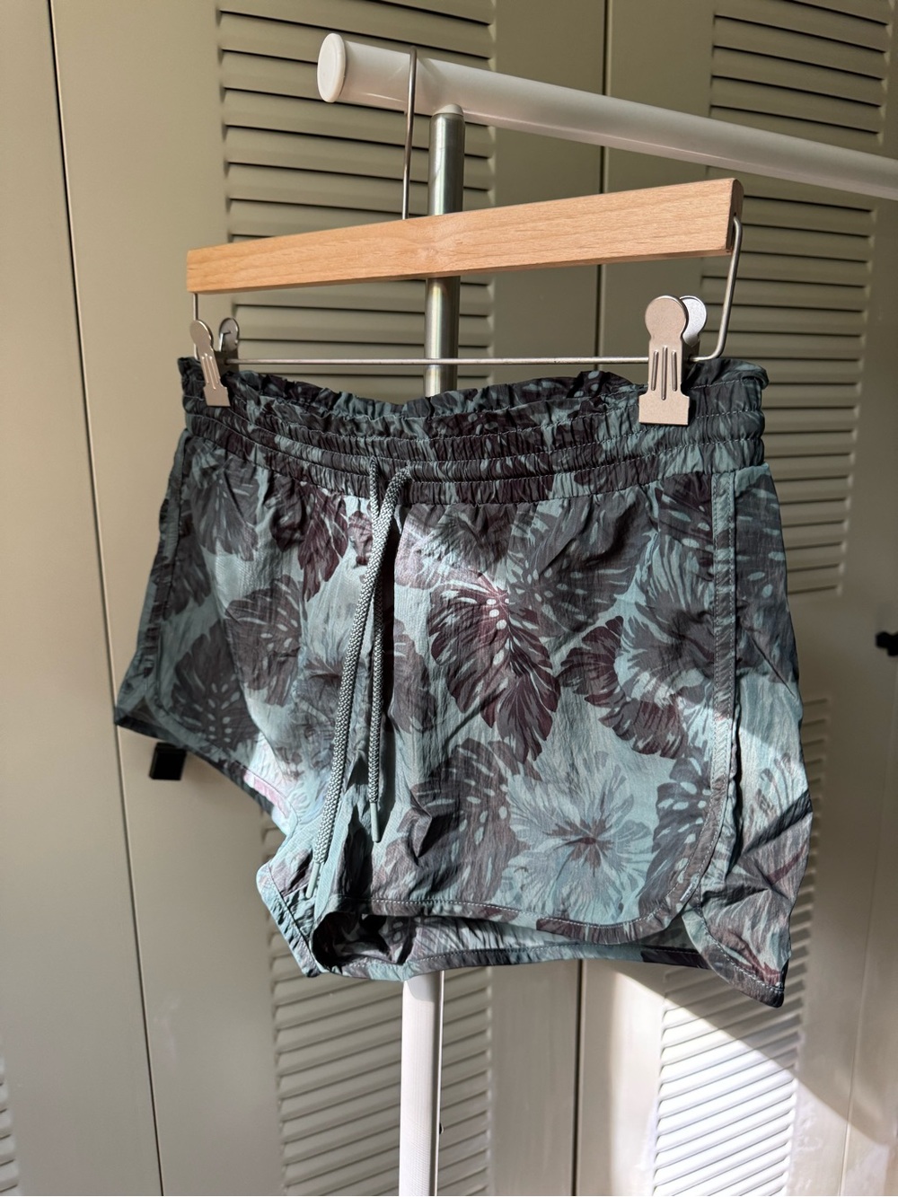 Aerie Monstera-Print Bike Shorts